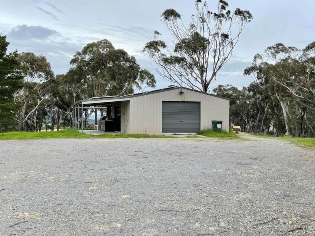 Gorkha Village Goulburn The Forest 外观 照片